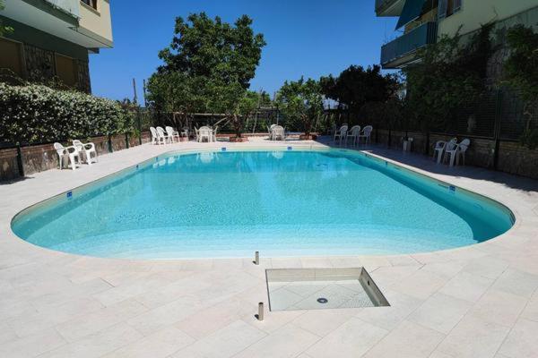 Garden House Giulia Apartment Sorrento Bagian luar foto
