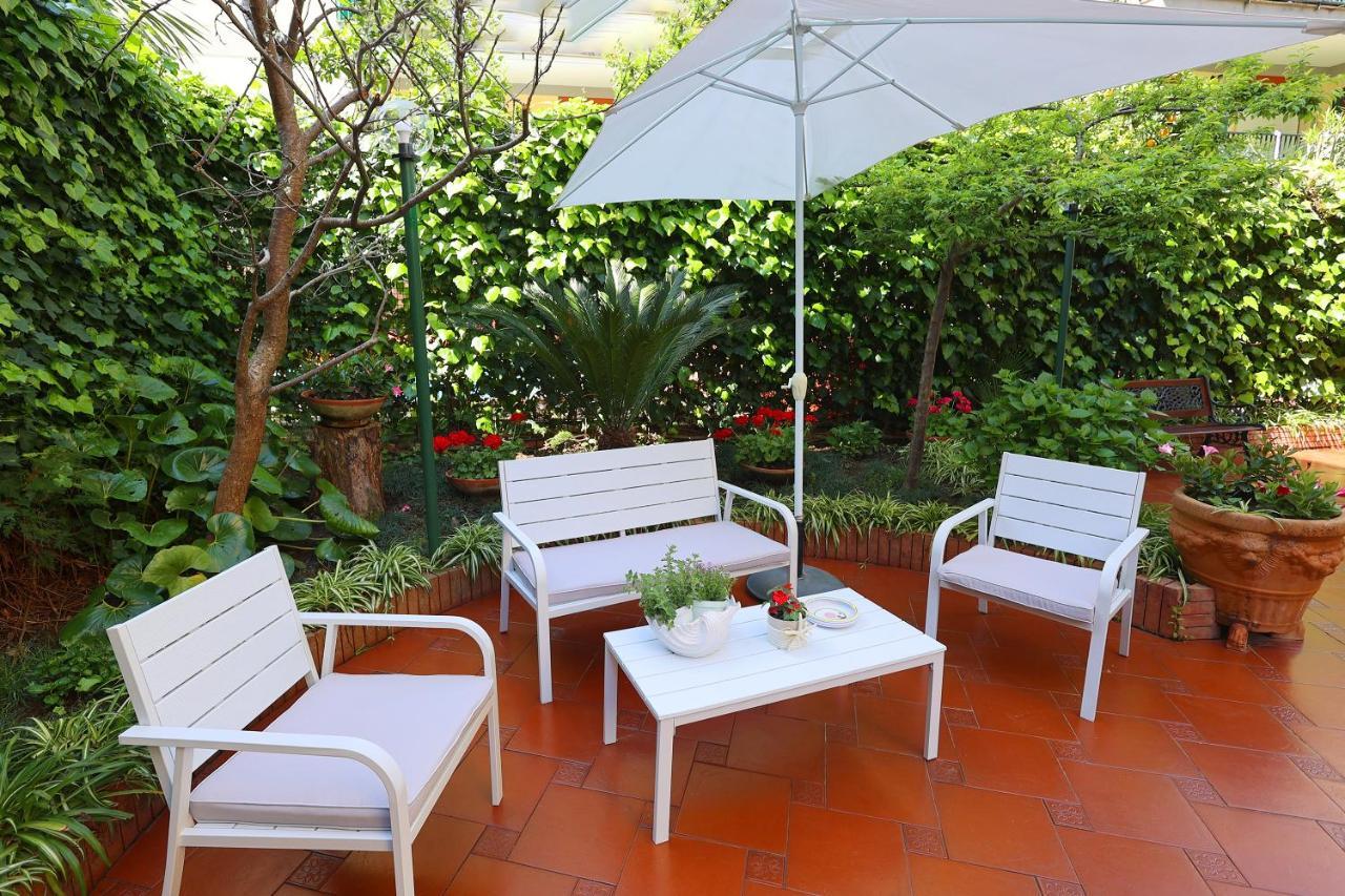 Garden House Giulia Apartment Sorrento Bagian luar foto