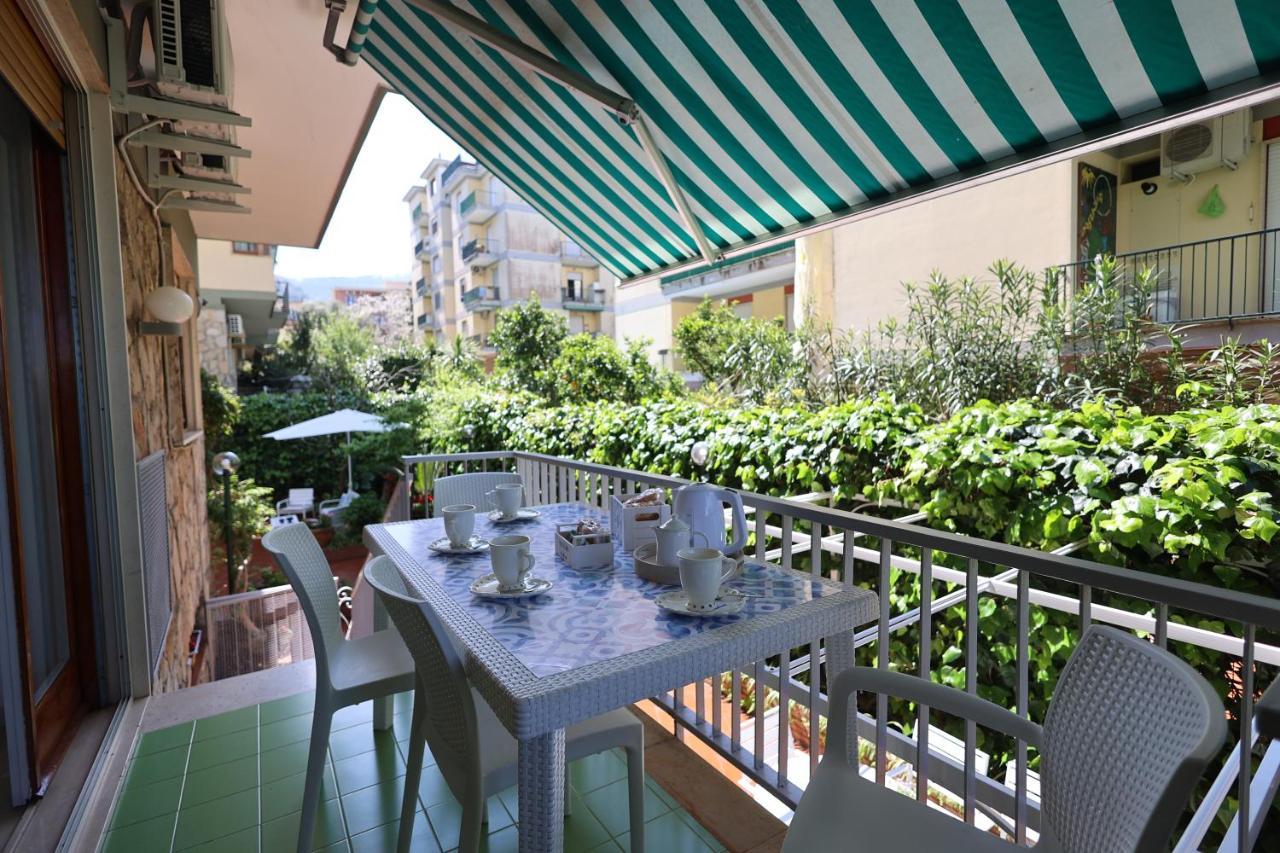 Garden House Giulia Apartment Sorrento Bagian luar foto
